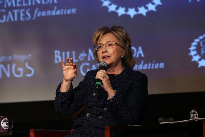 El 'selfie' de Kim Kardashian y Hillary Clinton, a la que llama presidenta