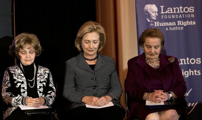 El 'selfie' de Kim Kardashian y Hillary Clinton, a la que llama presidenta