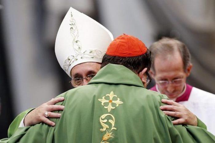 El aplaudido discurso de graduación de un chico gay en un colegio católico