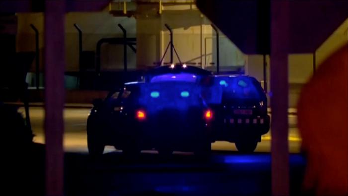 "Tembló todo alrededor y el cielo se encendió como un neón azul"