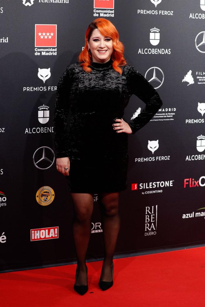 Leticia Dolera muestra la nota de un vecino que se encontró al llegar de los Feroz