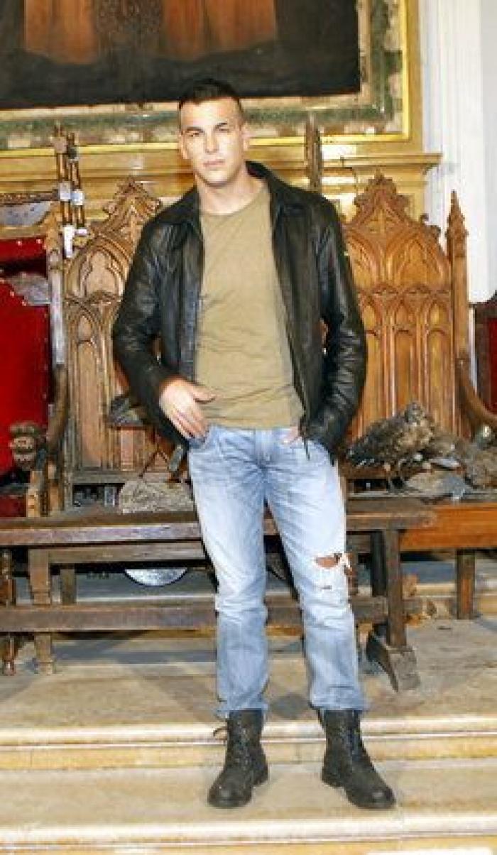 Cuántos años tienen los padres de Mario Casas