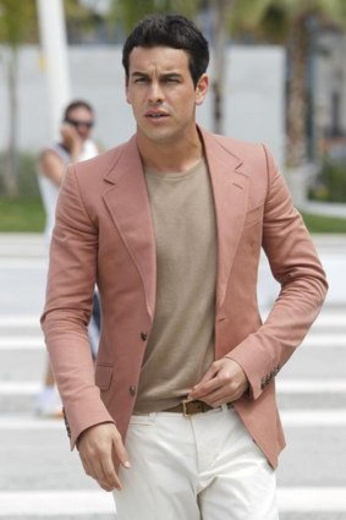 Cuántos años tienen los padres de Mario Casas