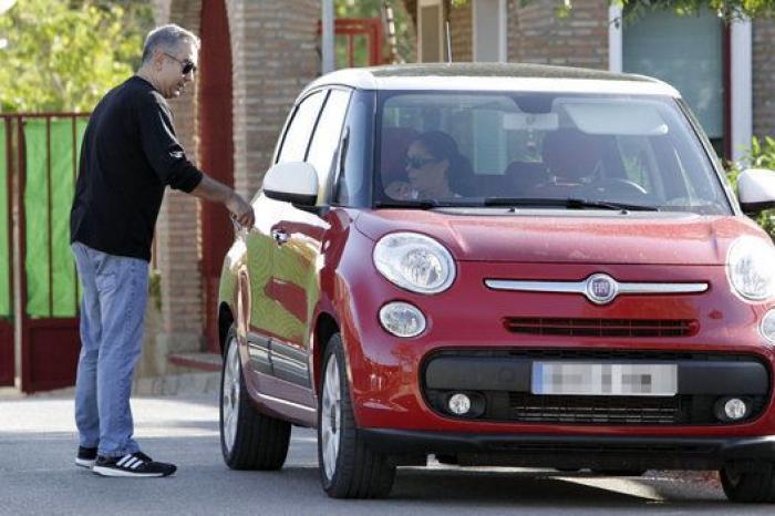 La reacción de Isa Pantoja al escuchar la llamada de su madre a 'Sálvame'