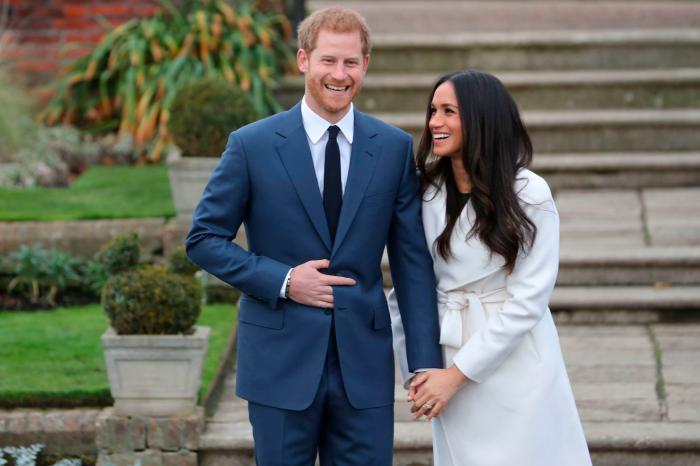 El momento 'tierra, trágame' de Meghan Markle con este vestido rojo en Tonga