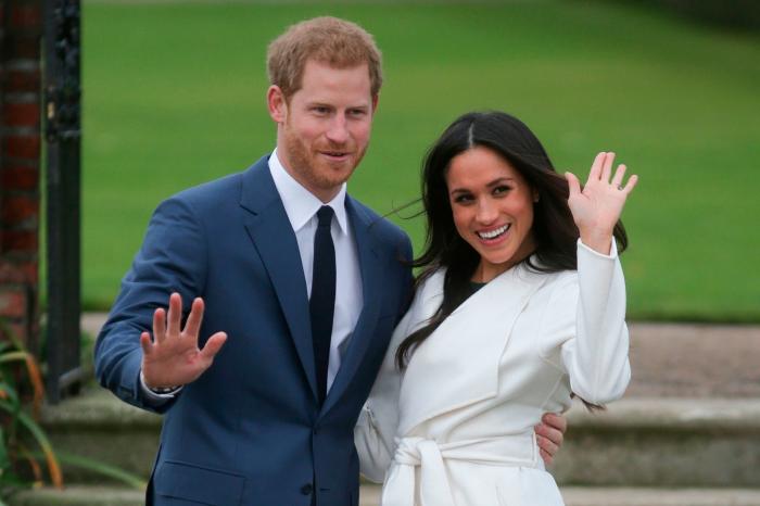 El momento 'tierra, trágame' de Meghan Markle con este vestido rojo en Tonga
