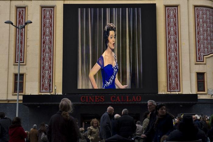 Despedida multitudinaria a Sara, despedida íntima a María Antonia (FOTOS)