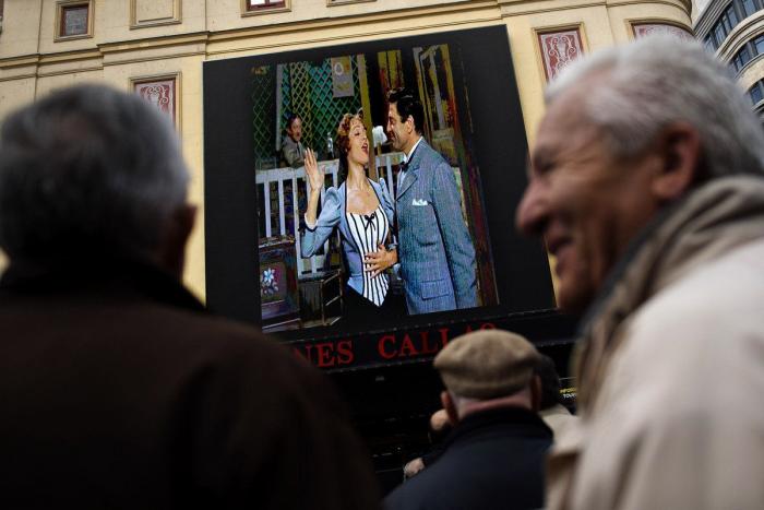Despedida multitudinaria a Sara, despedida íntima a María Antonia (FOTOS)