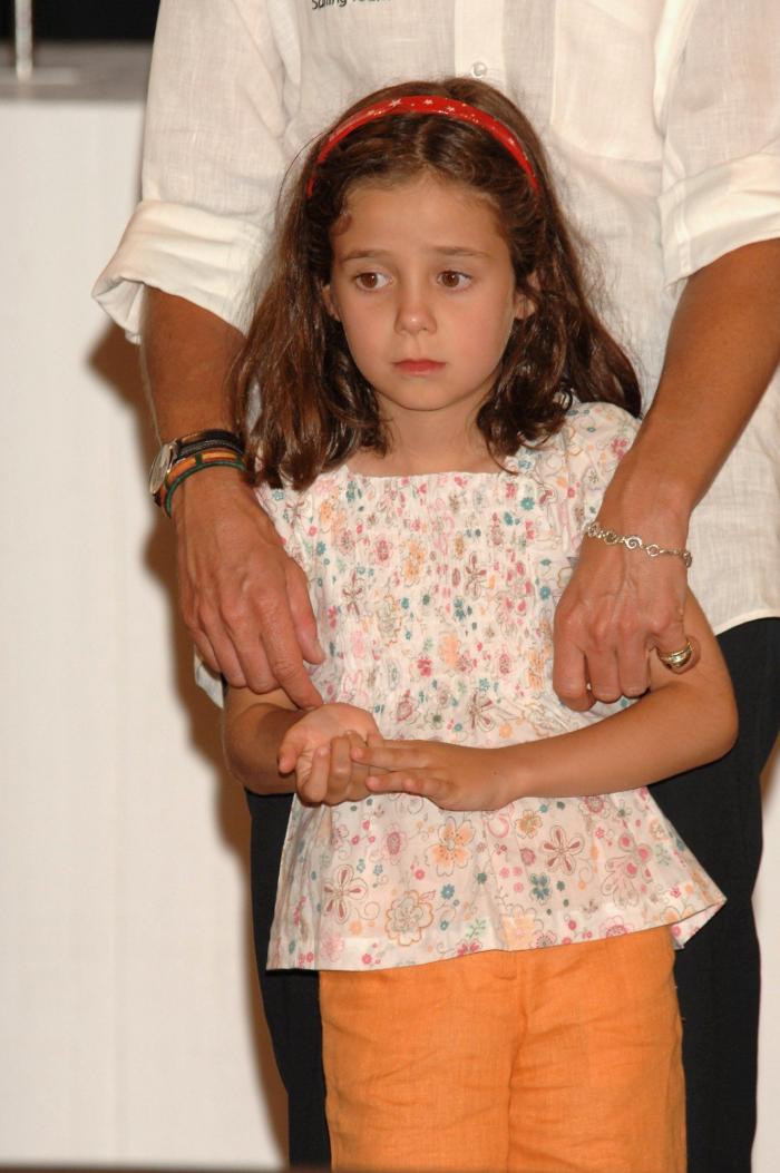 Una experta en estética política señala lo que hacía realmente Victoria Federica en esta escena