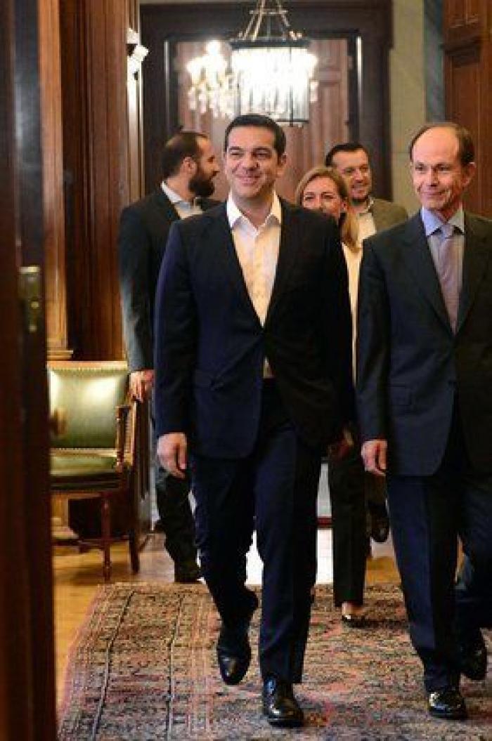 Tsipras confía en que Grecia saldrá a los mercados en 2017