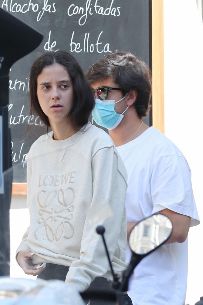 Una experta en estética política señala lo que hacía realmente Victoria Federica en esta escena