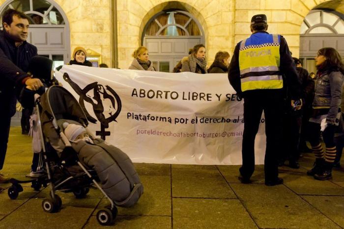 Montero acusa al CGPJ de no hacer su trabajo por no emitir el informe sobre la ley del aborto