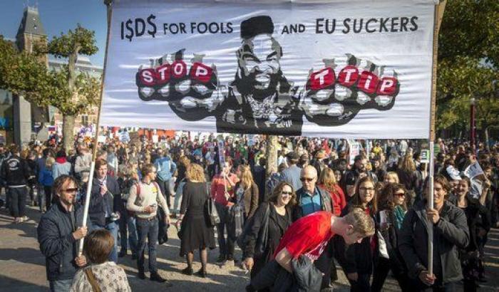 Centroeuropa se echa a la calle contra el TTIP (FOTOS)