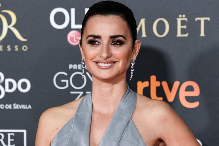 Penélope Cruz y Javier Bardem, en los Goya 2016: la nominada por 'Ma ma', de Versace