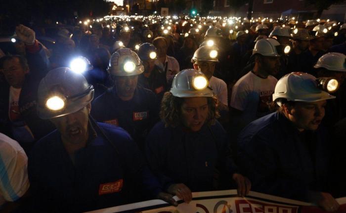 El Gobierno convoca una reunión de urgencia por el futuro de Alcoa