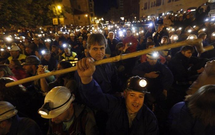 El Gobierno convoca una reunión de urgencia por el futuro de Alcoa