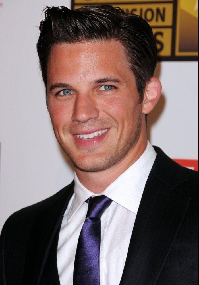 Christina Hendricks, Julianne Moore, Zooey Deschanel: ganan los premios de la crítica de televisión estadounidense