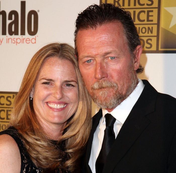 Christina Hendricks, Julianne Moore, Zooey Deschanel: ganan los premios de la crítica de televisión estadounidense