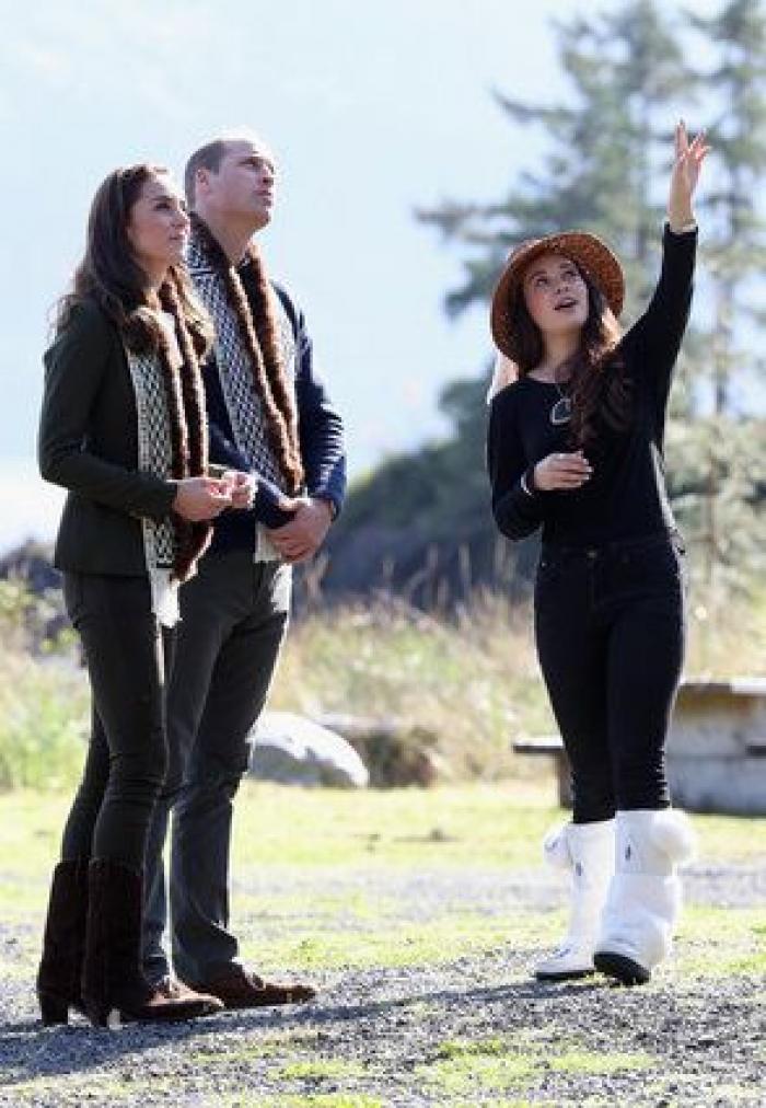 El príncipe Enrique denuncia una campaña de acoso a su novia, Meghan Markle