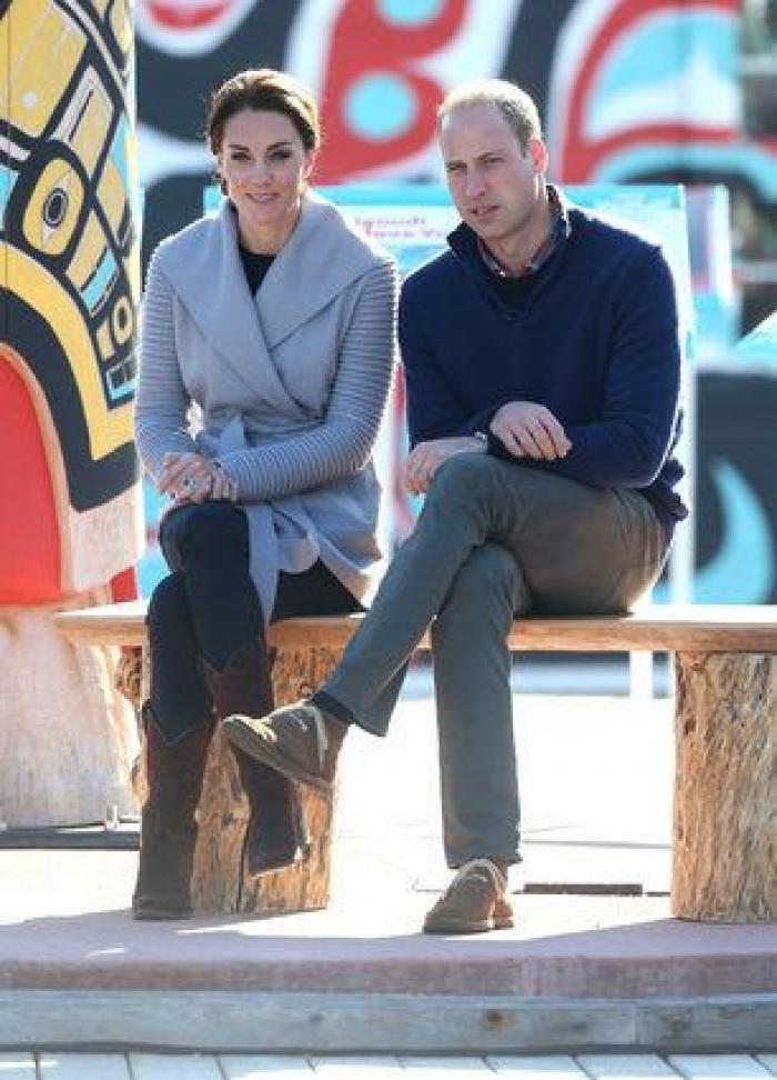 El príncipe Enrique denuncia una campaña de acoso a su novia, Meghan Markle