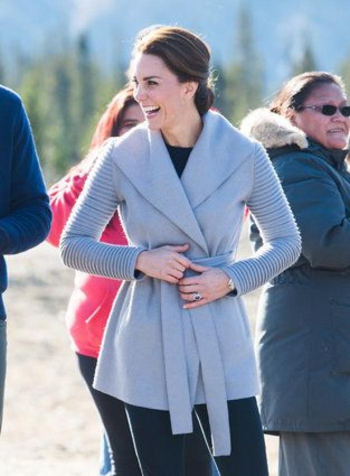 El príncipe Enrique denuncia una campaña de acoso a su novia, Meghan Markle