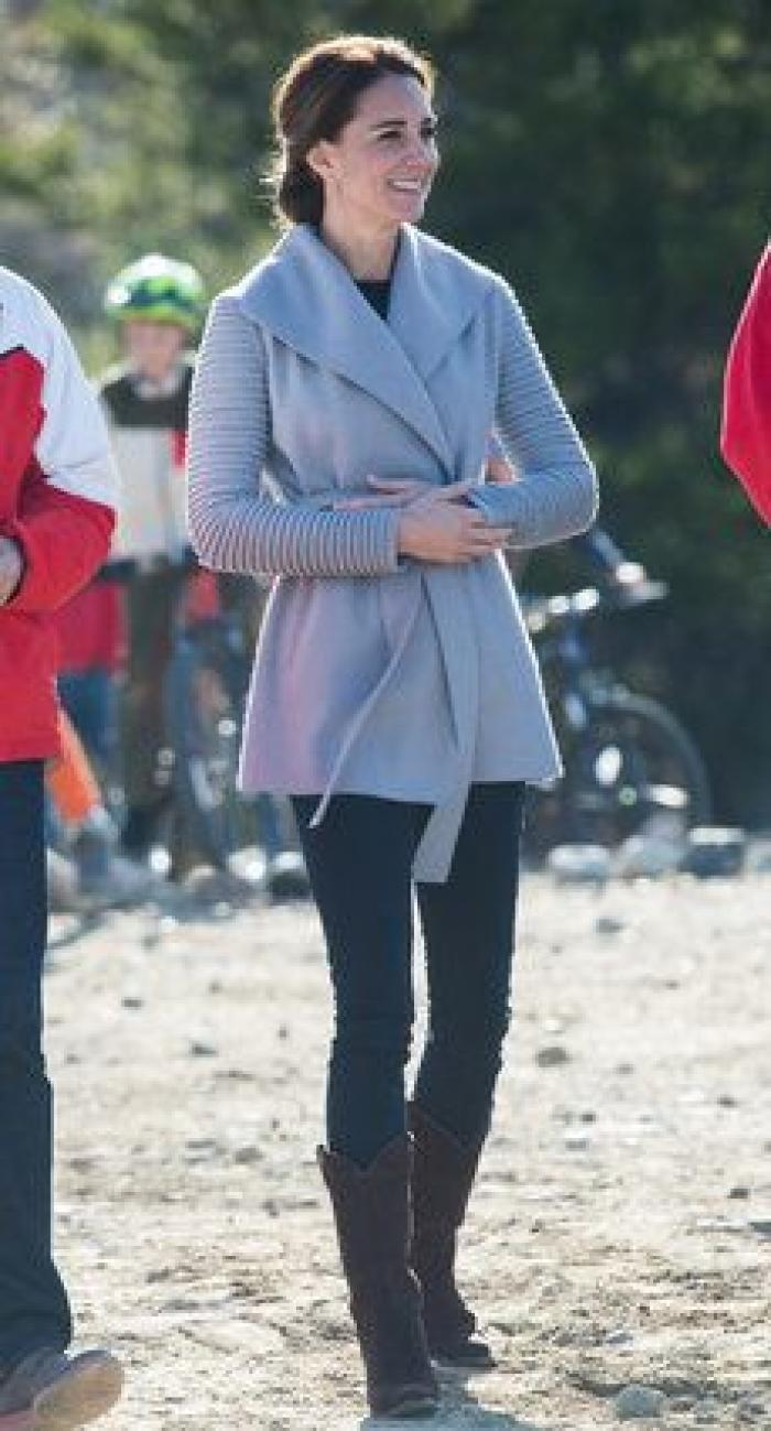 El príncipe Enrique denuncia una campaña de acoso a su novia, Meghan Markle