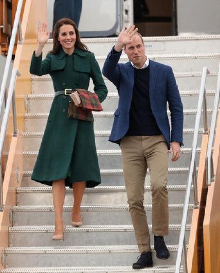 El príncipe Enrique denuncia una campaña de acoso a su novia, Meghan Markle