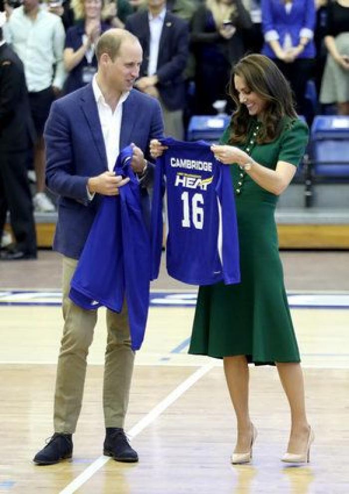 El príncipe Enrique denuncia una campaña de acoso a su novia, Meghan Markle