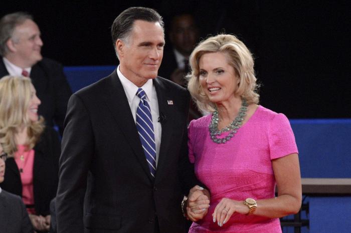 Debate en fucsia: Michelle Obama y Anne Romney, en el segundo cara a cara de candidatos (FOTOS)