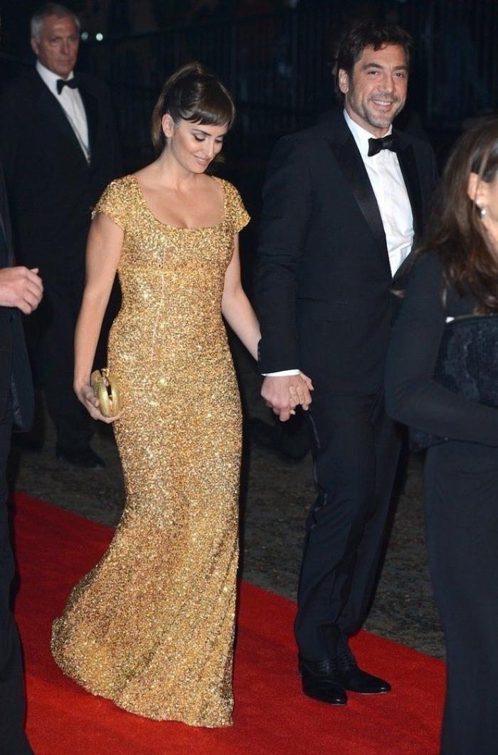 Alfombra roja de Skyfall: Penélope Cruz acompaña a Bardem en el estreno de la nueva película de James Bond (FOTOS)