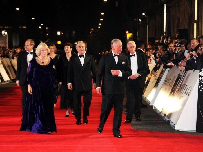 Alfombra roja de Skyfall: Penélope Cruz acompaña a Bardem en el estreno de la nueva película de James Bond (FOTOS)