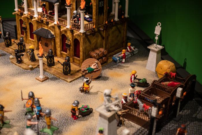 Clases de historia con Playmobil: la exposición de los clicks que te lleva del Antiguo Egipto a la actualidad