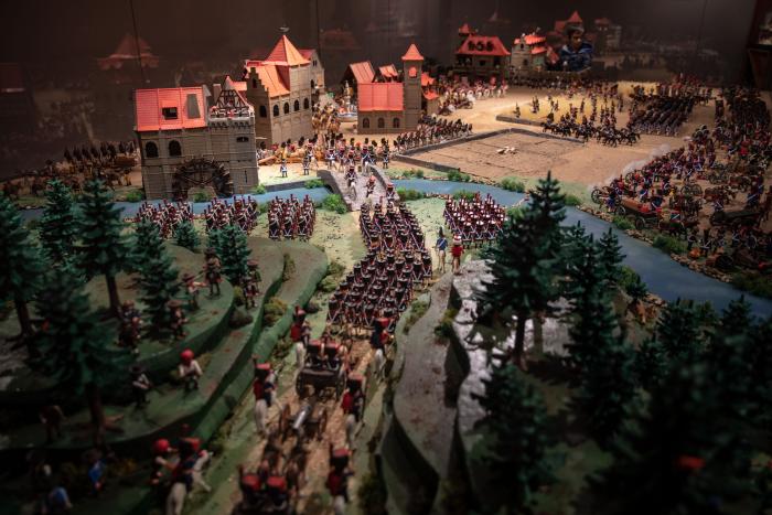 Clases de historia con Playmobil: la exposición de los clicks que te lleva del Antiguo Egipto a la actualidad