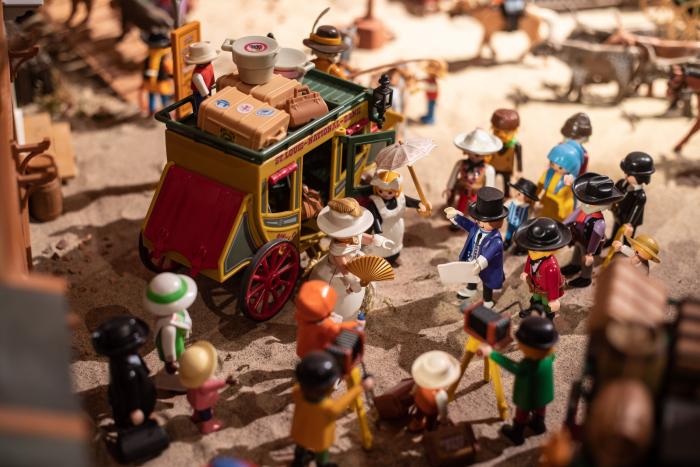 Clases de historia con Playmobil: la exposición de los clicks que te lleva del Antiguo Egipto a la actualidad
