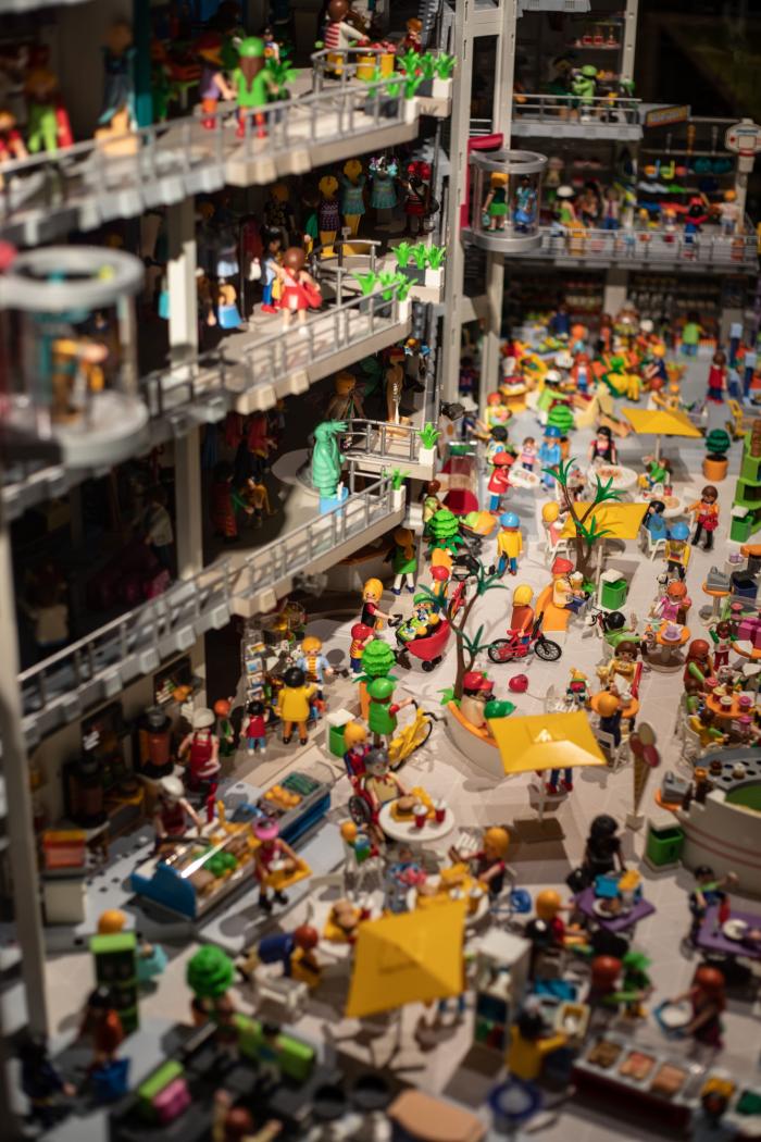 Clases de historia con Playmobil: la exposición de los clicks que te lleva del Antiguo Egipto a la actualidad