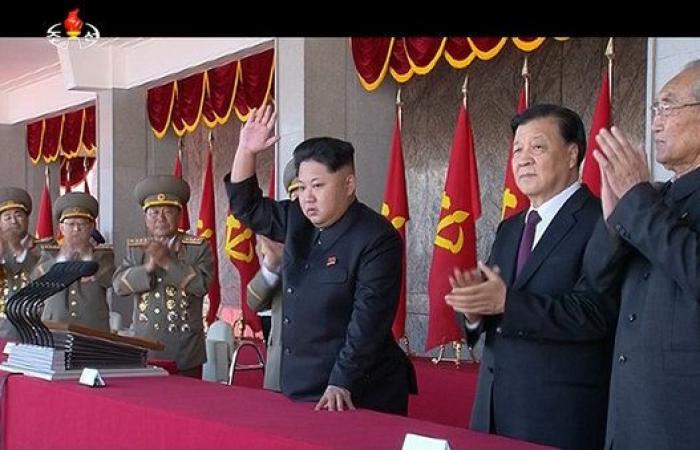 Kim Jong-un exclama ante las masas que está listo para la guerra con EEUU