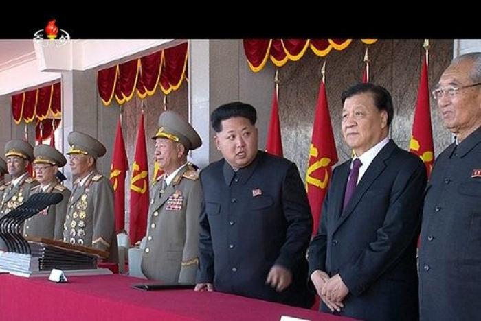Kim Jong-un exclama ante las masas que está listo para la guerra con EEUU
