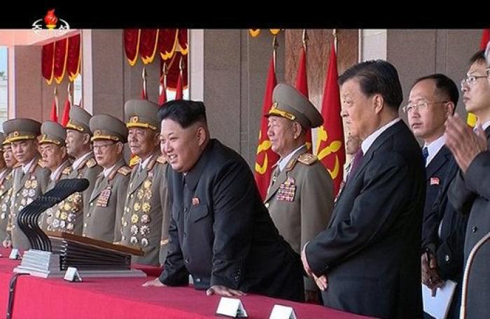 Kim Jong-un exclama ante las masas que está listo para la guerra con EEUU