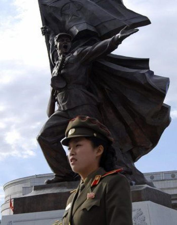 Kim Jong-un exclama ante las masas que está listo para la guerra con EEUU