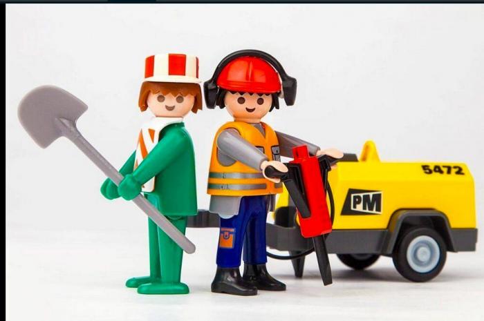 Esta imagen esconde más de 30 conocidos grupos musicales: ¿cuántos localizas?