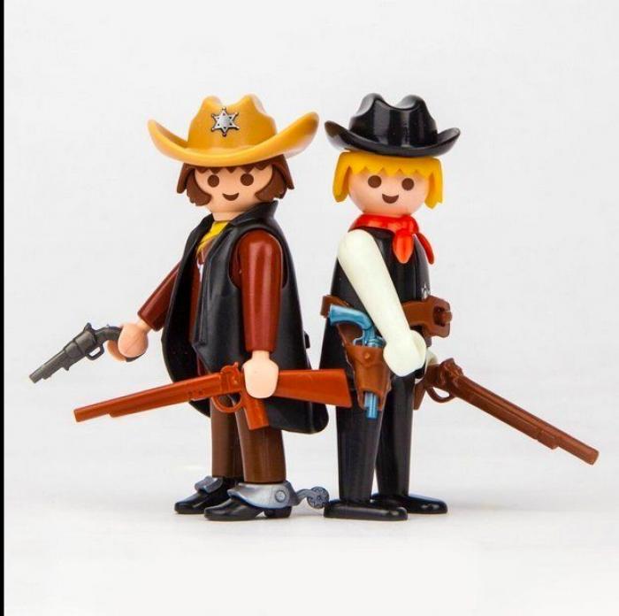 Esta imagen esconde más de 30 conocidos grupos musicales: ¿cuántos localizas?