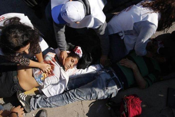 Miles de personas protestan contra el Gobierno cerca del lugar del atentado de Ankara