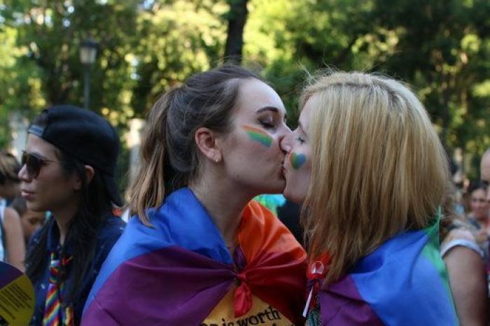 Carla Antonelli denuncia ante el juez nuevas amenazas de muerte: "Cállate puta o esto te pasará"