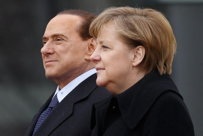 Berlusconi asegura ahora que si Monti se presenta como candidato, él no lo hará (FOTOS)