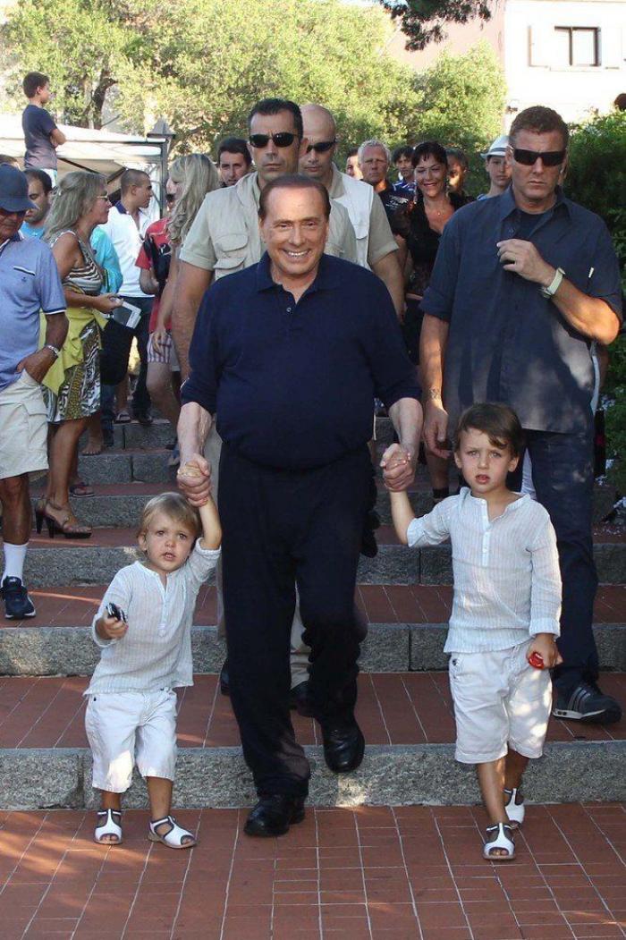 Berlusconi asegura ahora que si Monti se presenta como candidato, él no lo hará (FOTOS)
