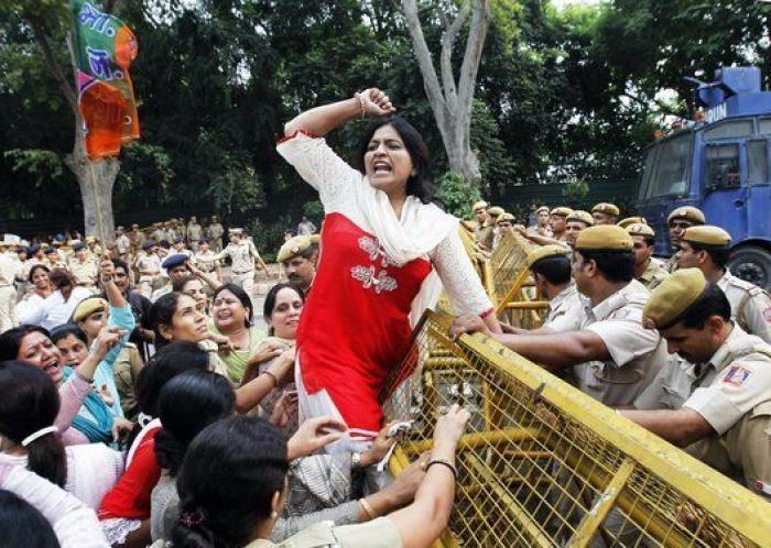 De madera envuelta en papiro a la copa: así ha cambiado la higiene menstrual