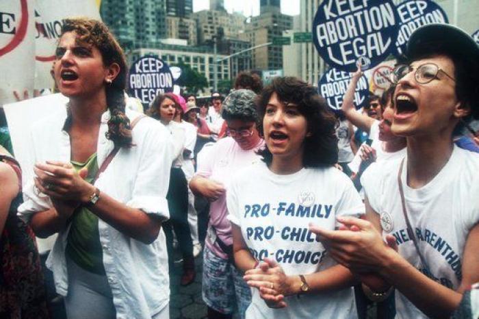 De madera envuelta en papiro a la copa: así ha cambiado la higiene menstrual