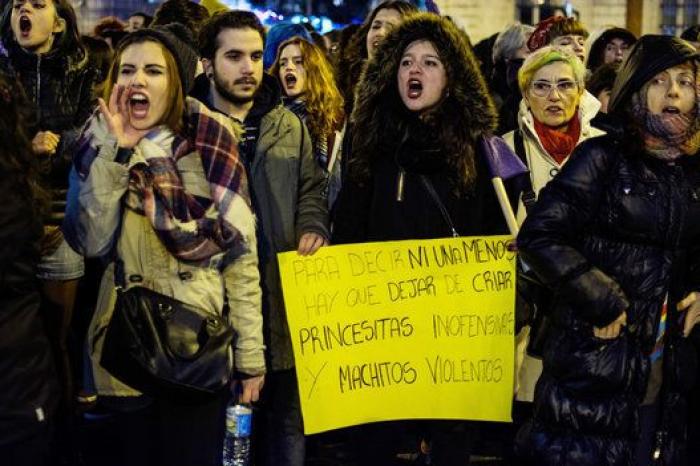 De madera envuelta en papiro a la copa: así ha cambiado la higiene menstrual
