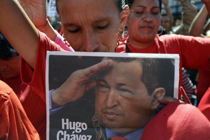 Miles de personas marchan por Caracas en apoyo a Hugo Chávez (FOTOS)