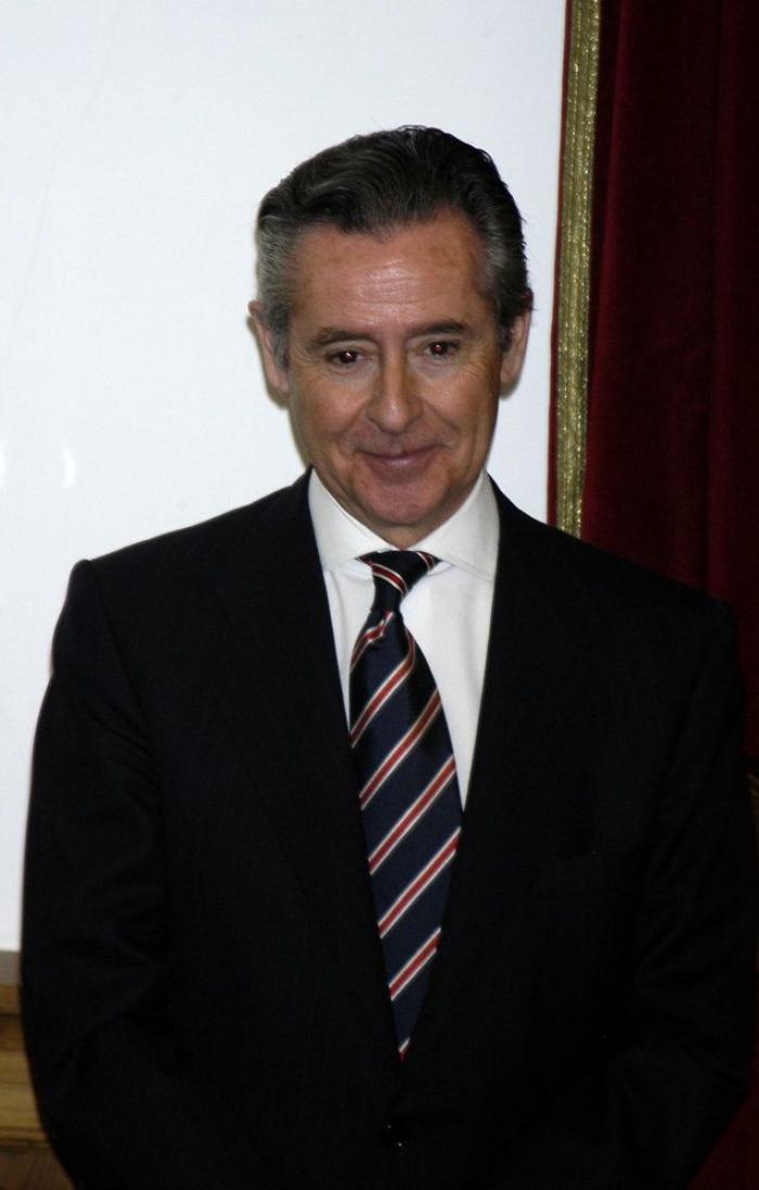 Aznar recuerda cómo le insultaba Chávez y dice a Ayuso: "No sabes lo que te envidio porque sus hijos te insulten a ti"